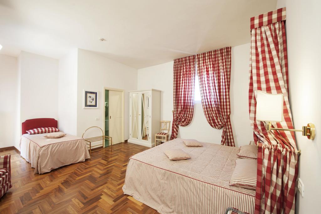 Palazzo Ruspoli Apartment Florence Exterior photo